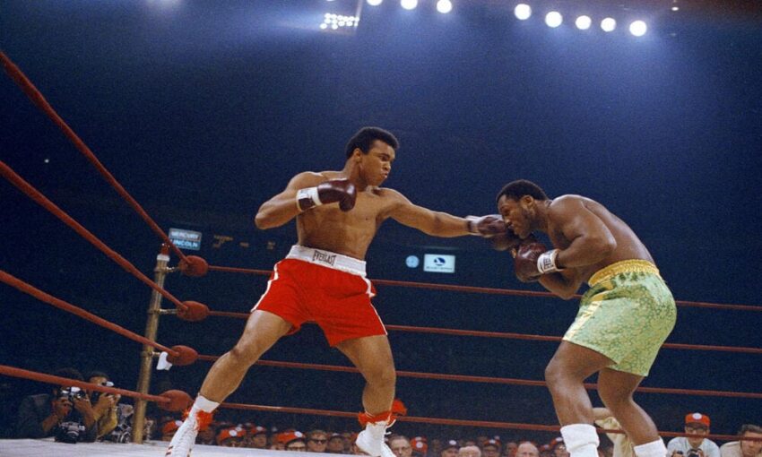 Muhammad Ali vs Joe Frazier Fight Of the Century 8 Maret 1971